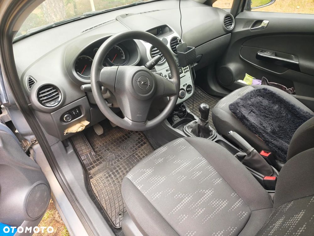 Opel Corsa - 8