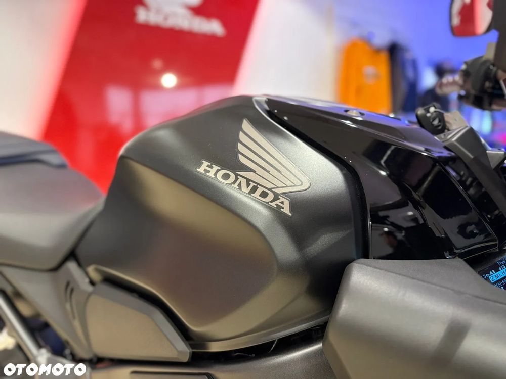 Honda CB - 10