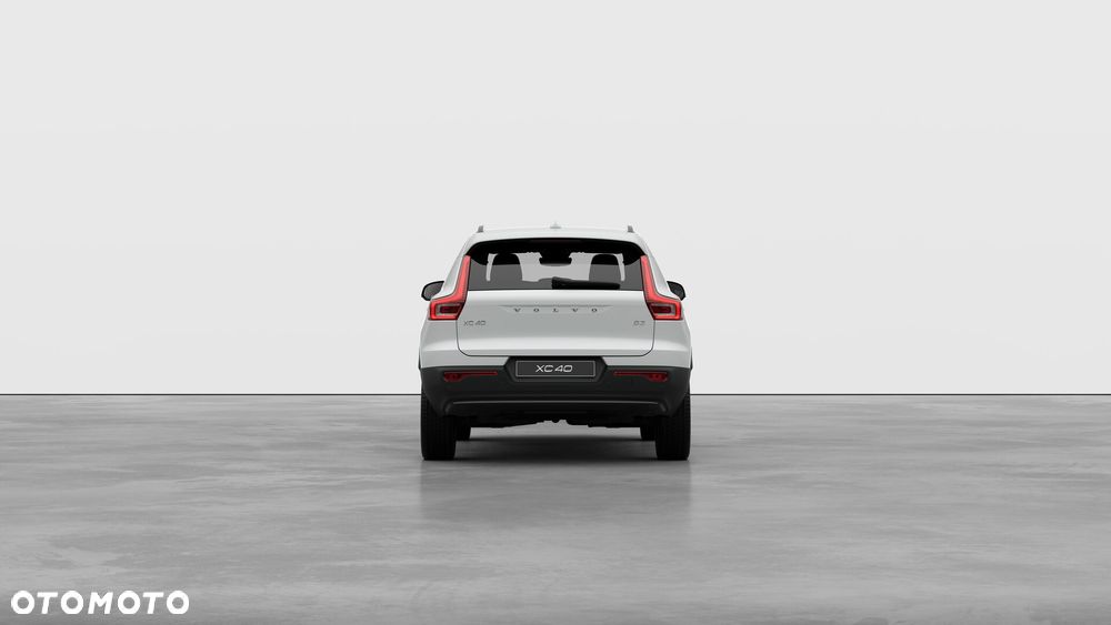 Volvo XC 40 B3 Plus Dark - 5