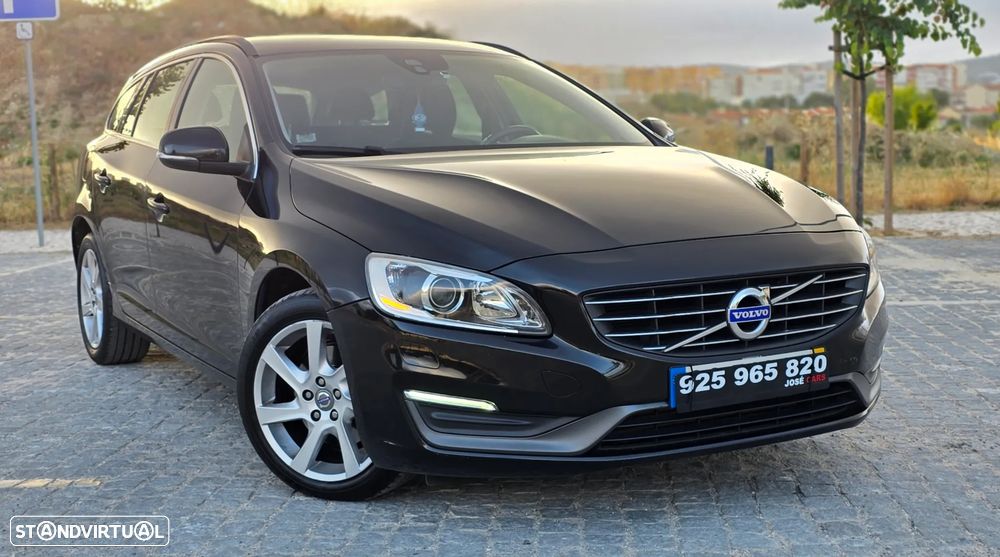 Volvo V60 2.0 D4 Momentum - 15