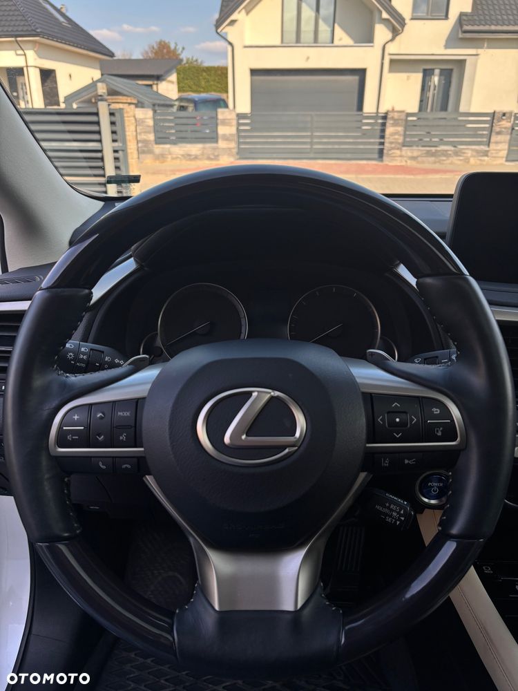 Lexus RX - 17