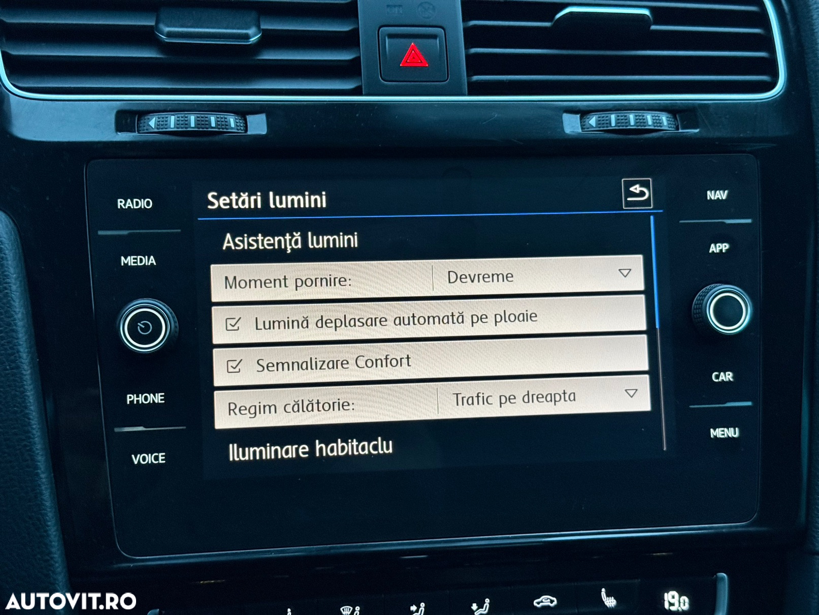 Volkswagen Golf 2.0 TDI DSG R-Line - 14