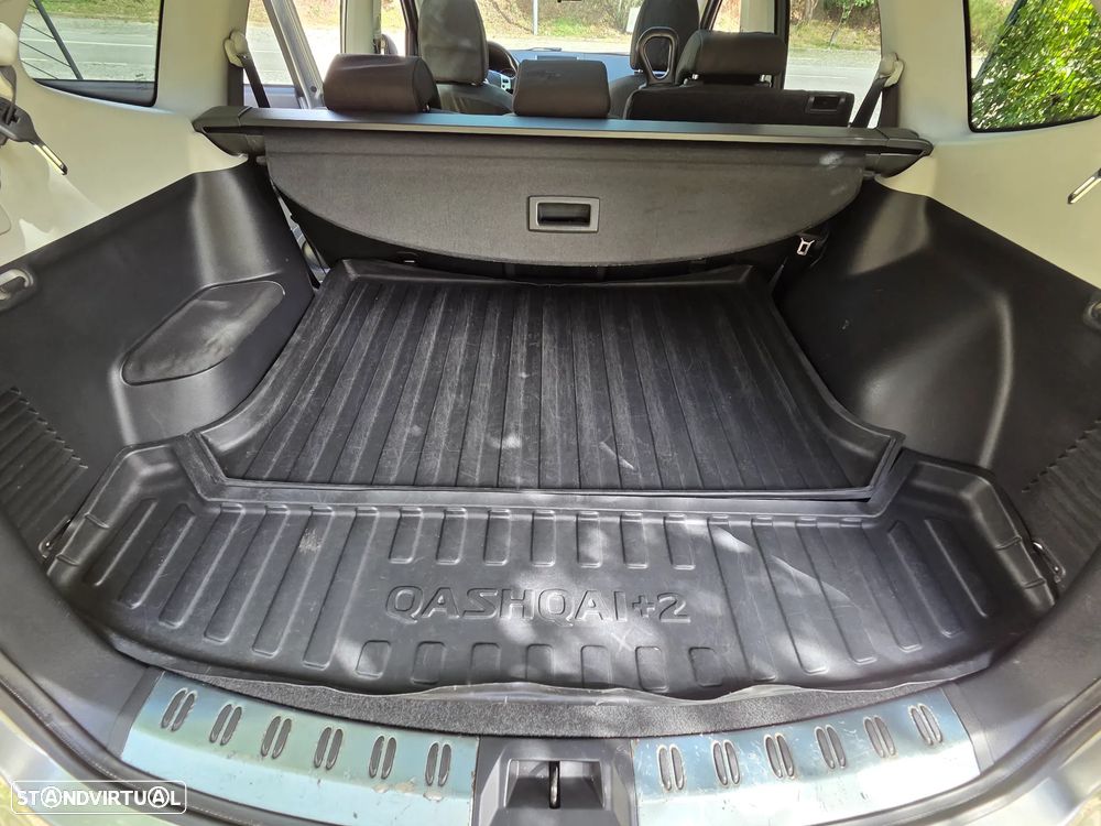 Nissan Qashqai 1.6 dCi Tekna Premium 18 - 19