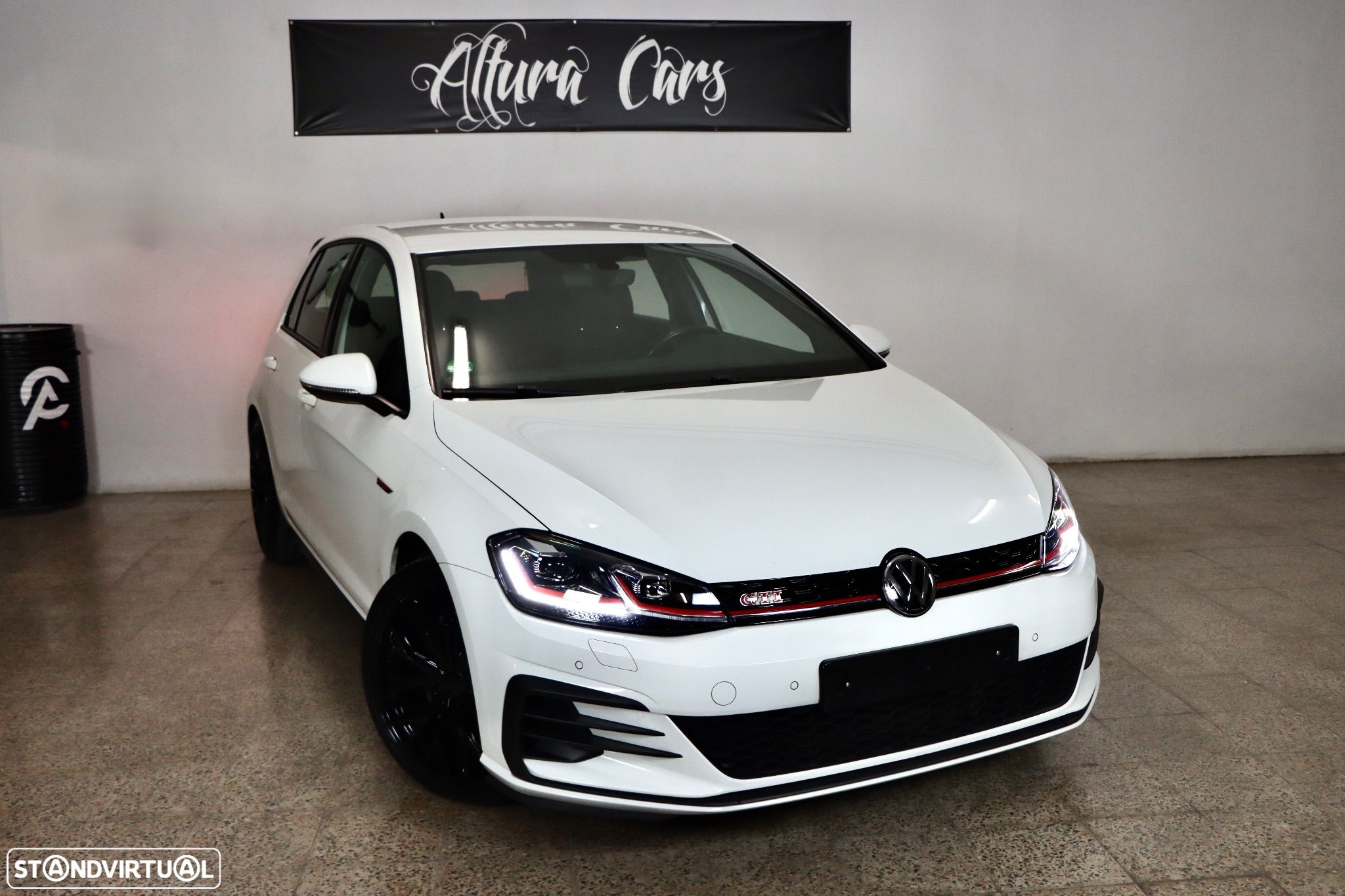 VW Golf 2.0 TSI GTI DSG Performance - 1