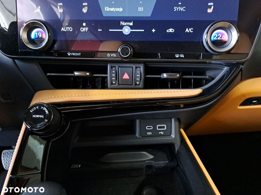 Lexus NX 350h Prestige AWD - 26