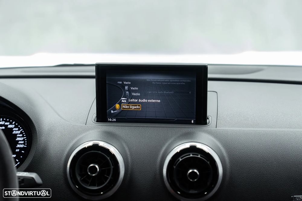 Audi RS3 Sportback S tronic - 33