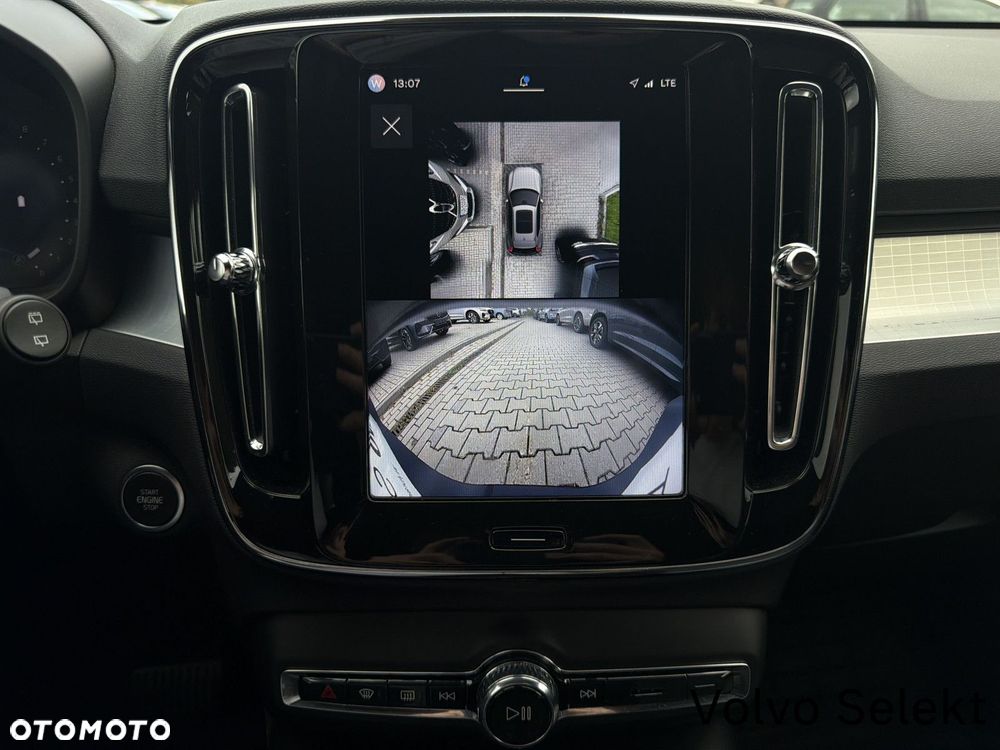 Volvo XC 40 - 24