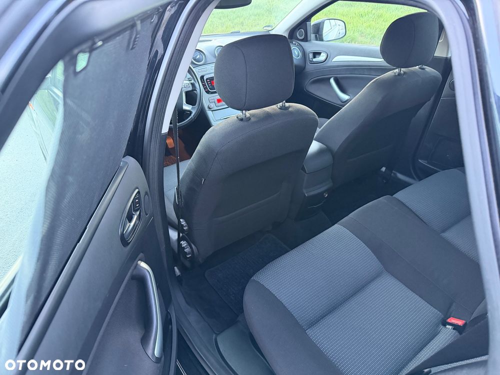 Ford Mondeo 2.0 TDCi Trend - 12