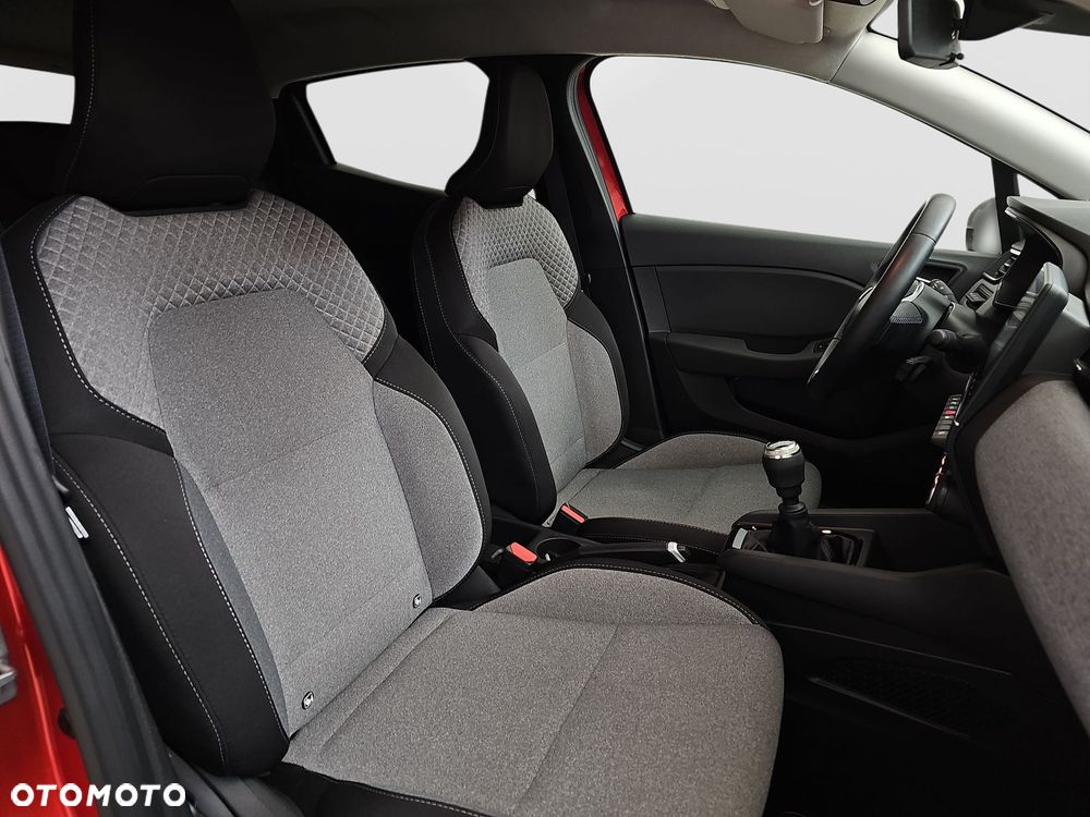 Renault Clio 1.0 TCe Evolution - 30