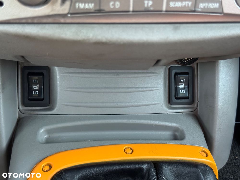Mitsubishi L200 2.5 DID Summer Edition Sport - 34