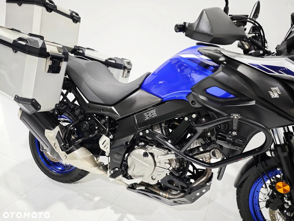 Suzuki V-STROM - 9