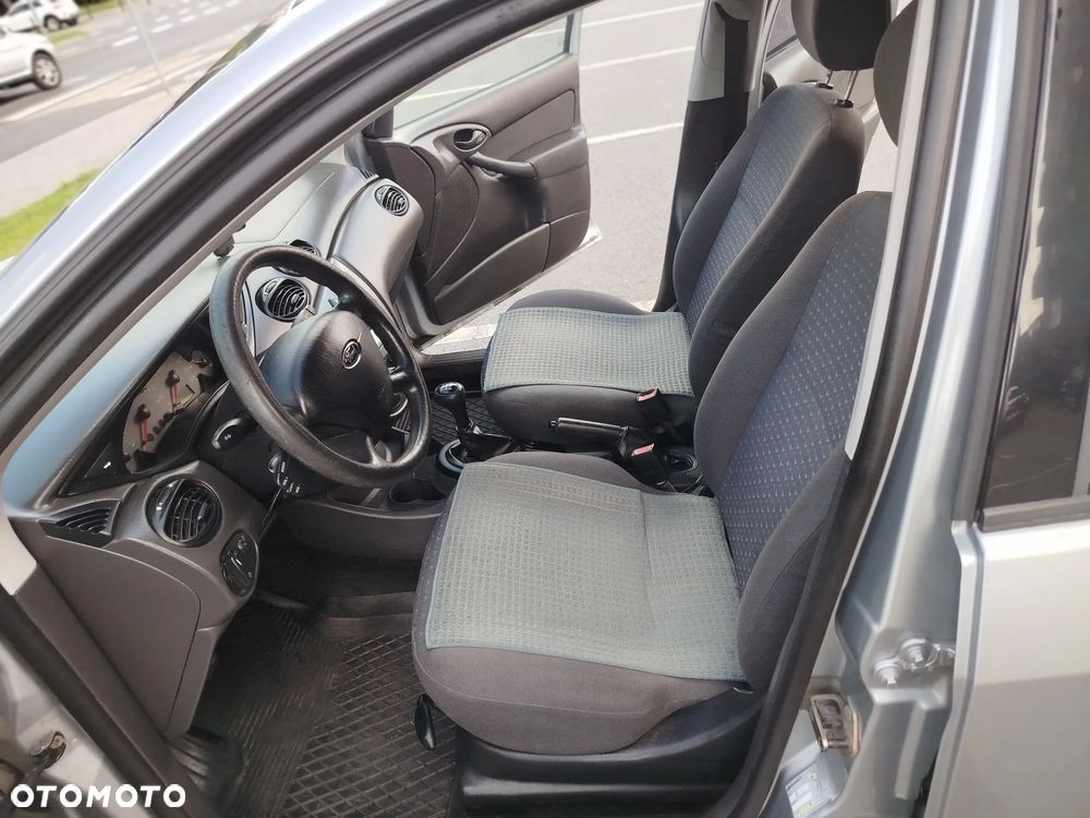 Ford Focus - 2