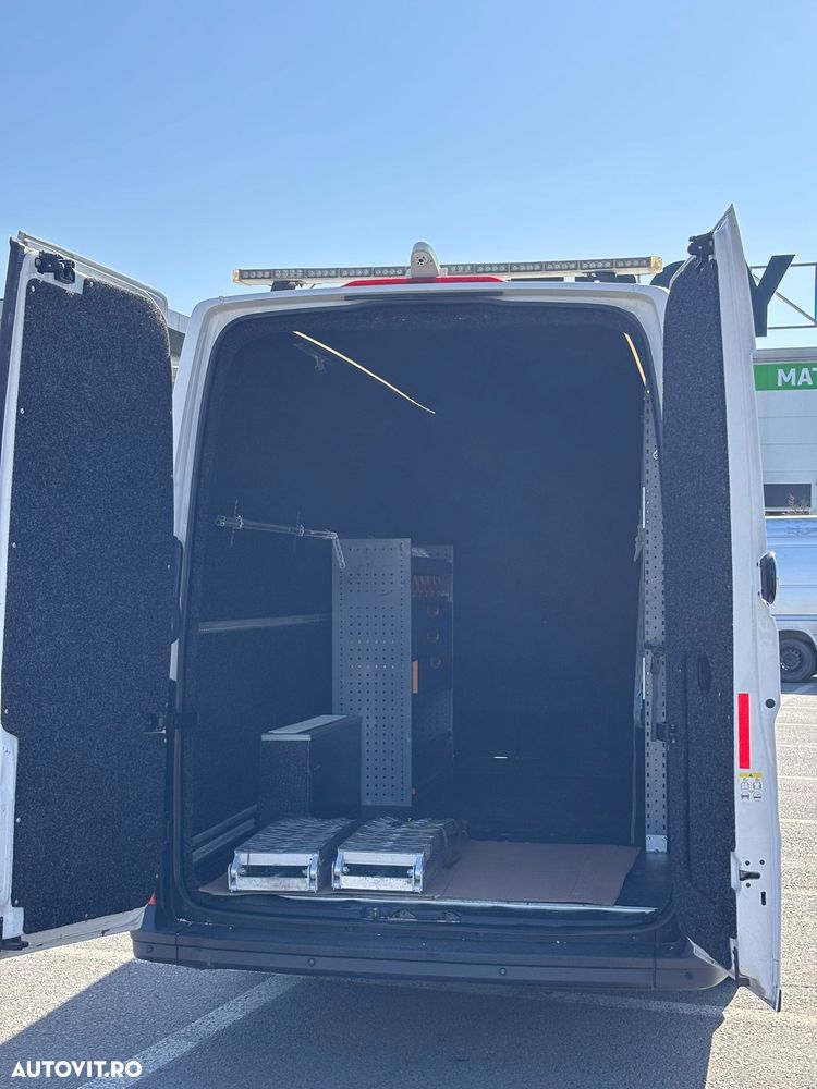 Volkswagen CRAFTER - 14
