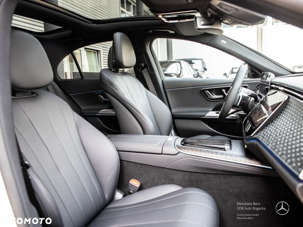 Mercedes-Benz Klasa E 220 d mHEV 4-Matic AMG 9G-Tronic - 7