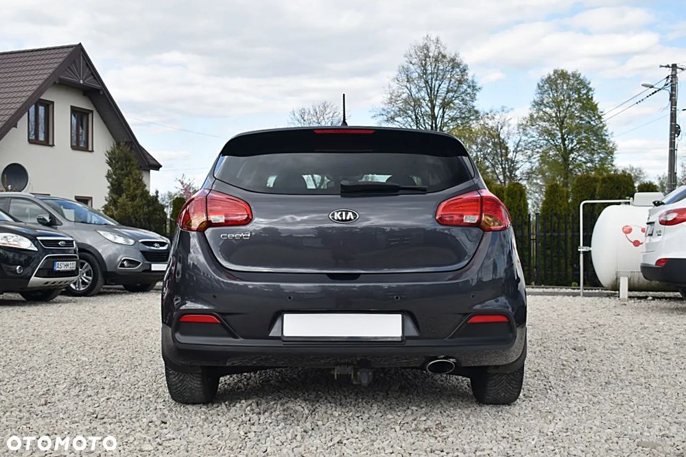 Kia Ceed 1.6 GDI Dream Team Edition - 7