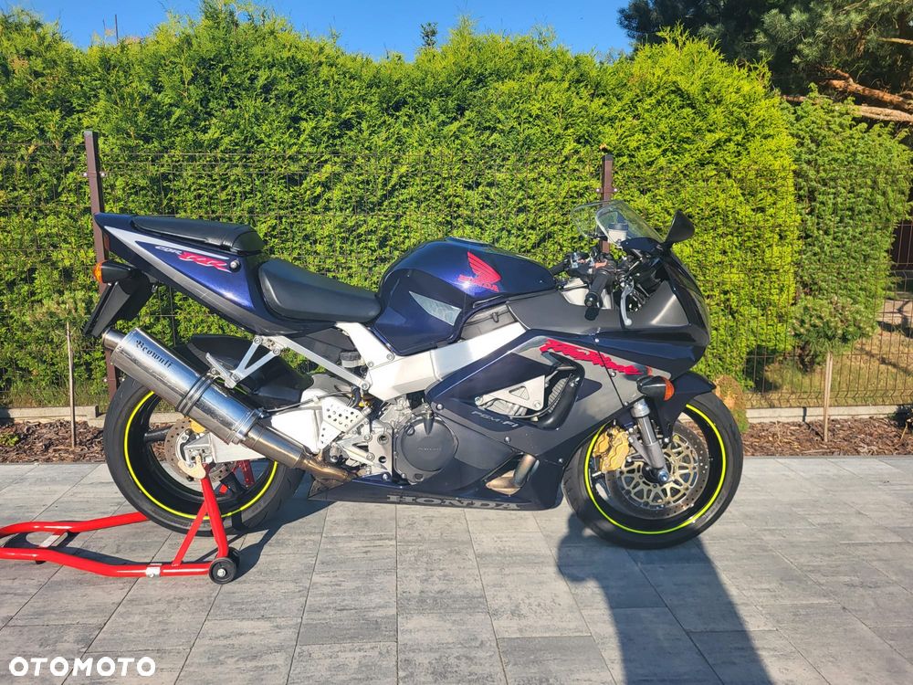 Honda CBR - 21