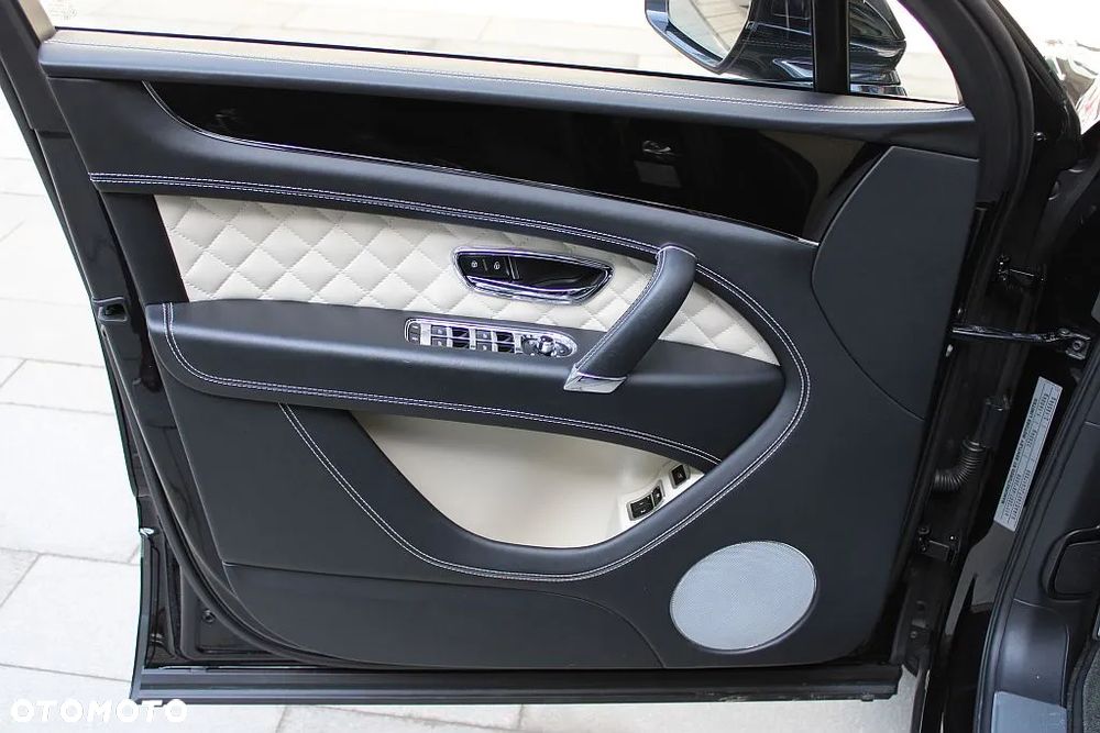 Bentley Bentayga Diesel - 33