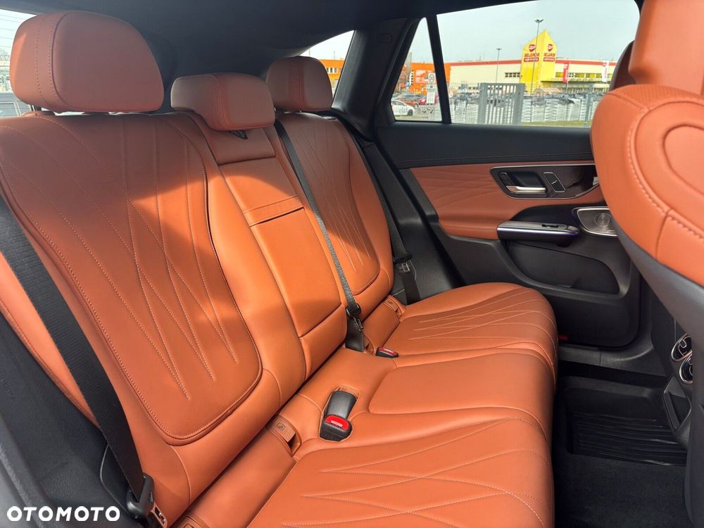 Mercedes-Benz GLC - 17