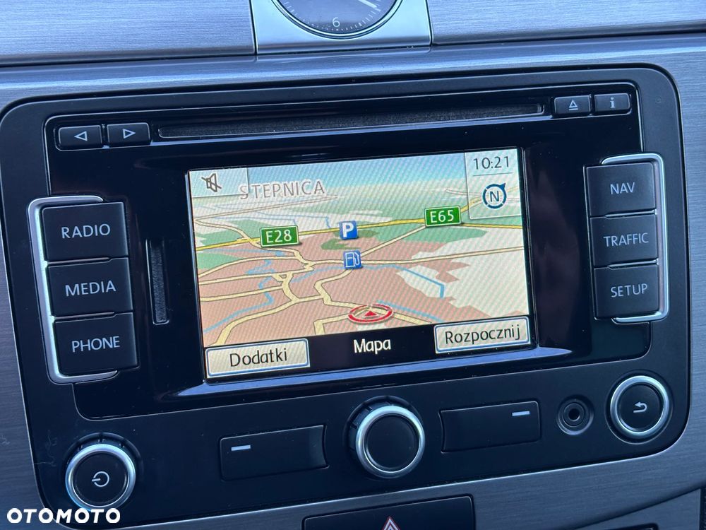 Volkswagen Passat - 24