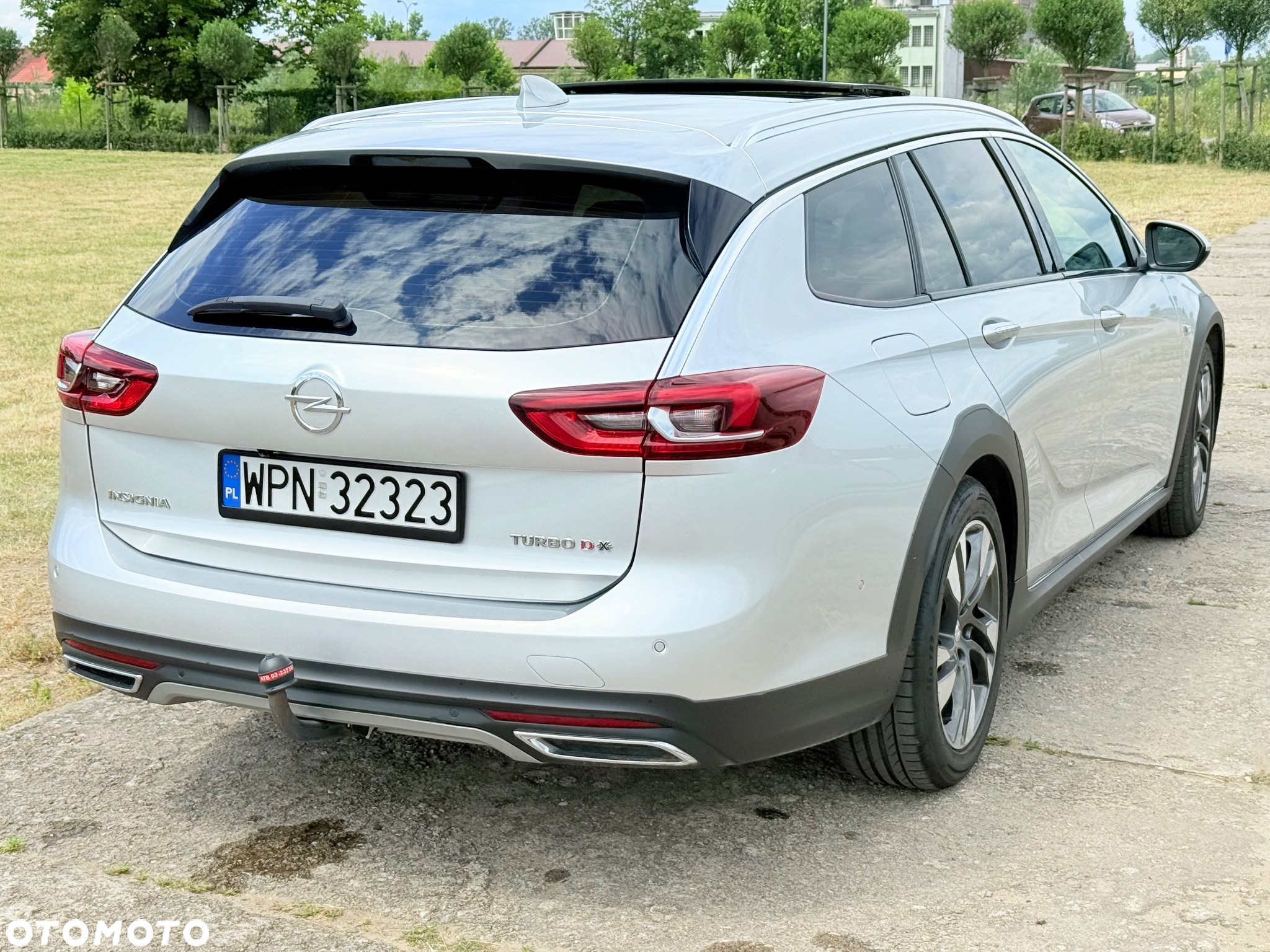 Opel Insignia Country Tourer 2.0 BiTrb D 4x4 Automatik Exclusive - 10