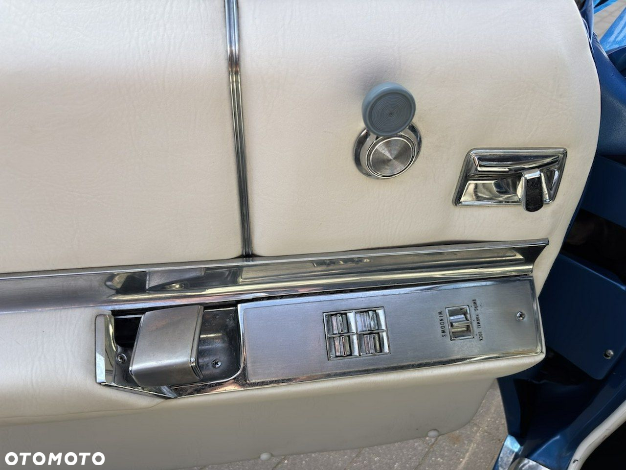 Cadillac Deville - 37