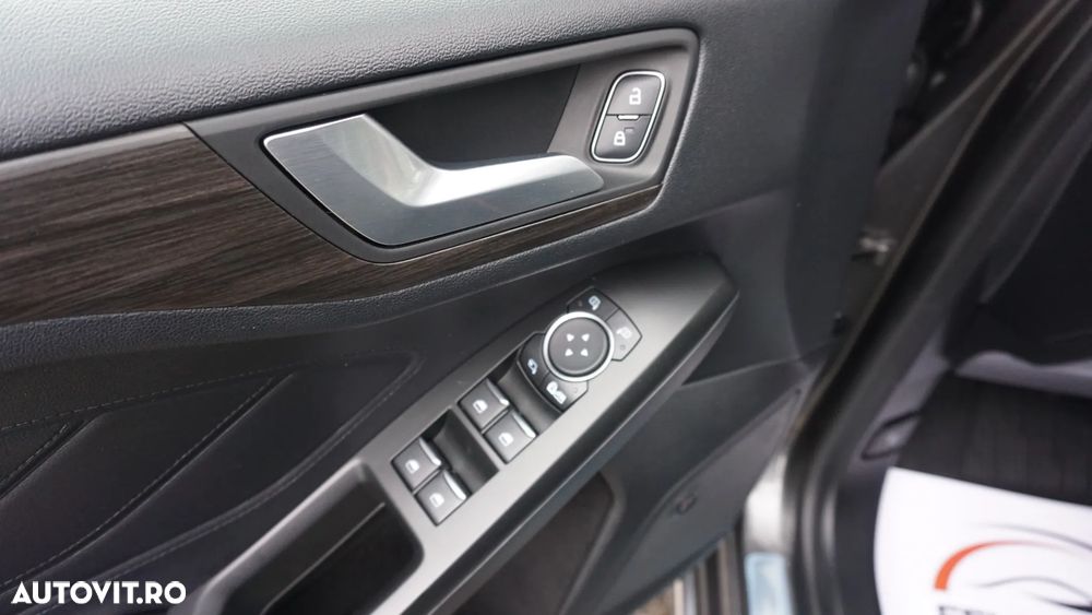 Ford Focus 1.5 EcoBoost Vignale - 18