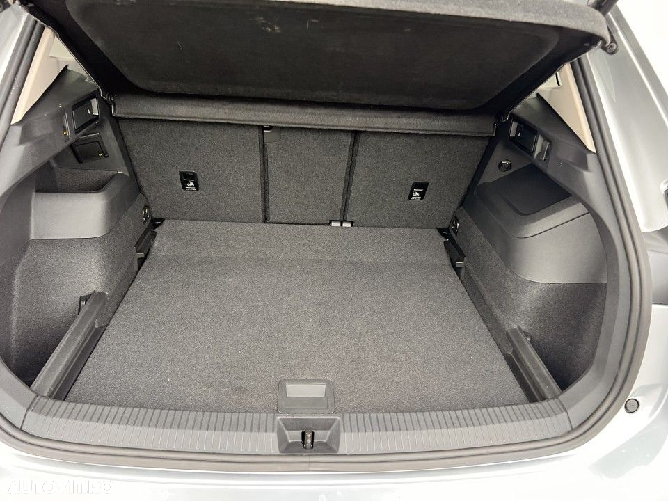 Volkswagen Tiguan - 27