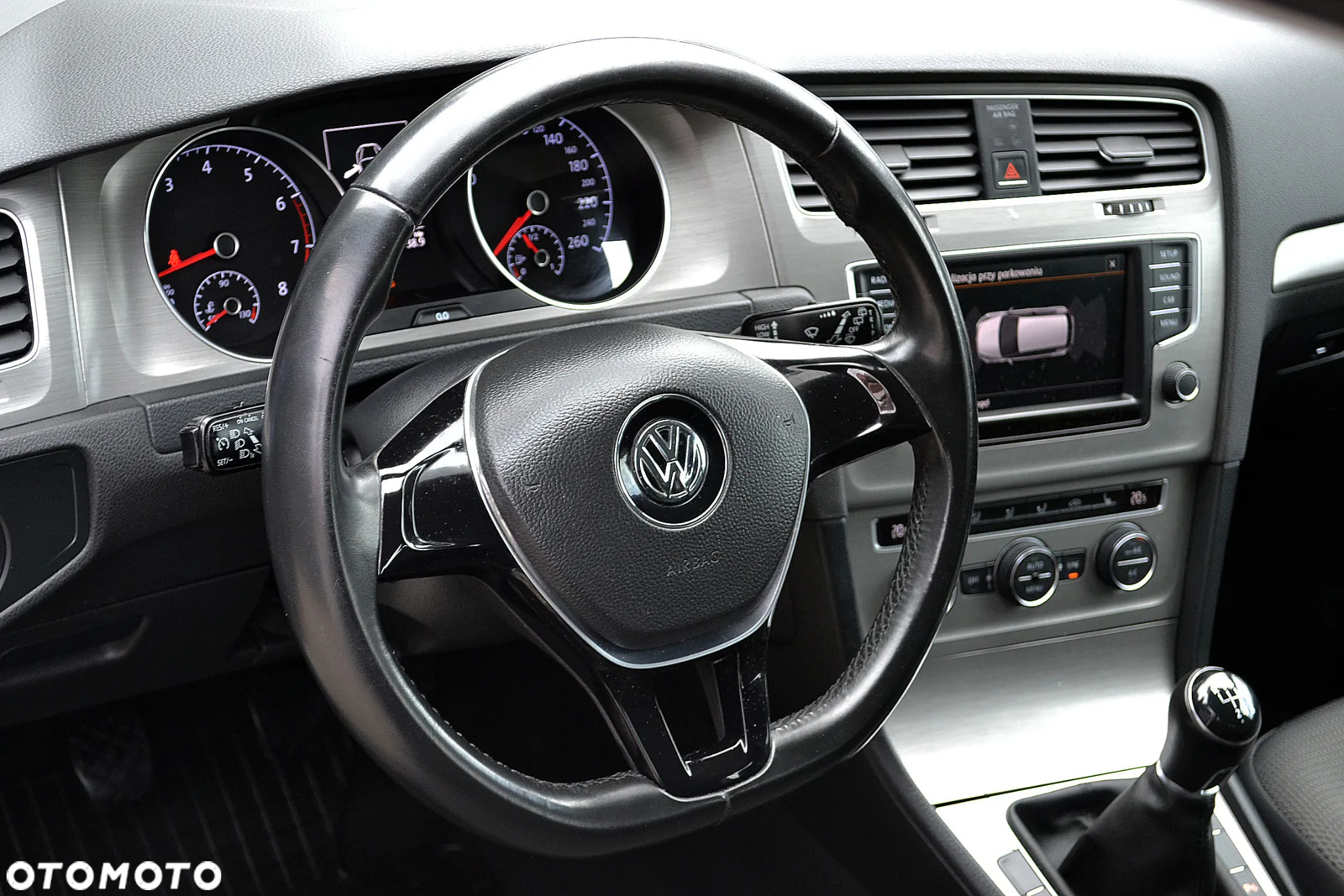 Volkswagen Golf VII 1.4 TSI BMT Comfortline - 14