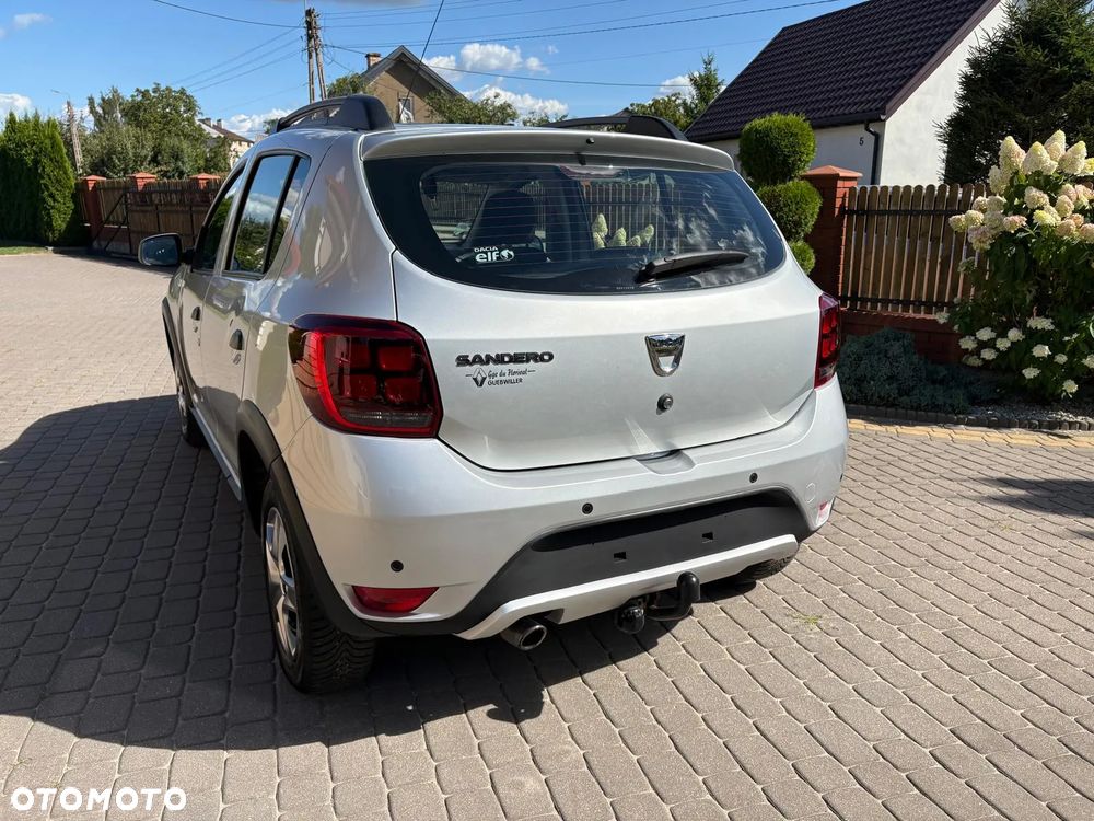 Dacia Sandero TCe 90 (S&S) Comfort - 4