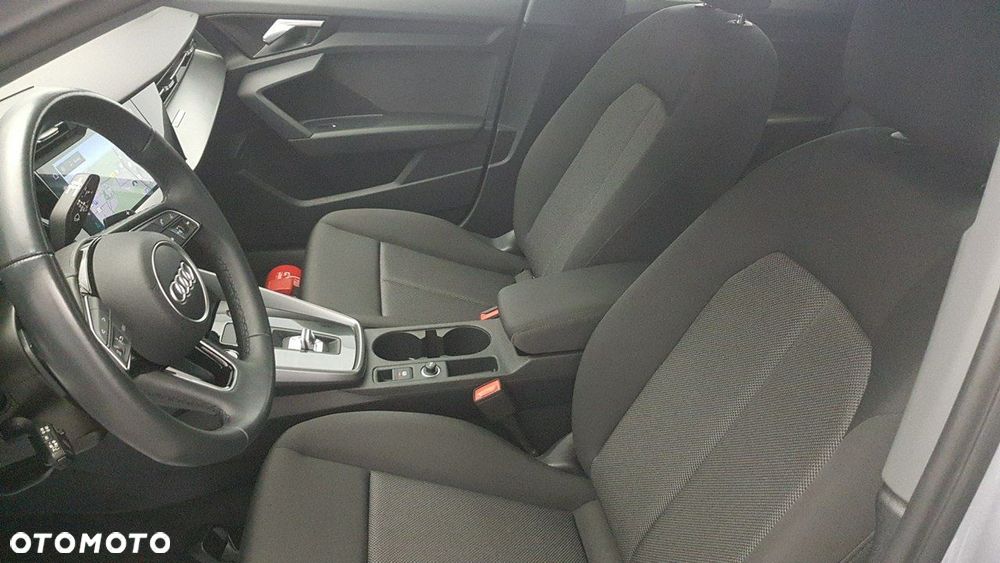 Audi A3 Sportback - 13