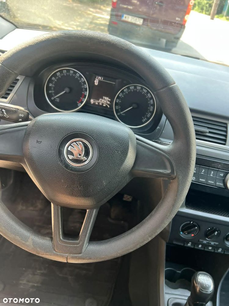 Skoda RAPID - 10