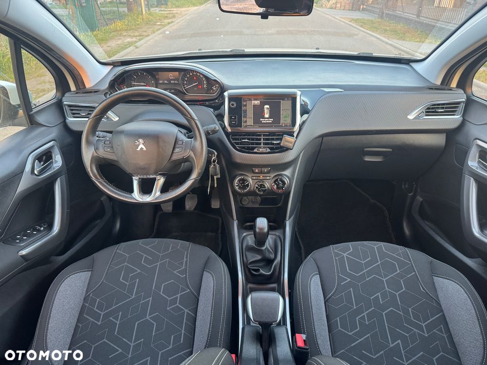 Peugeot 2008 PureTech 82 Urban Move - 10