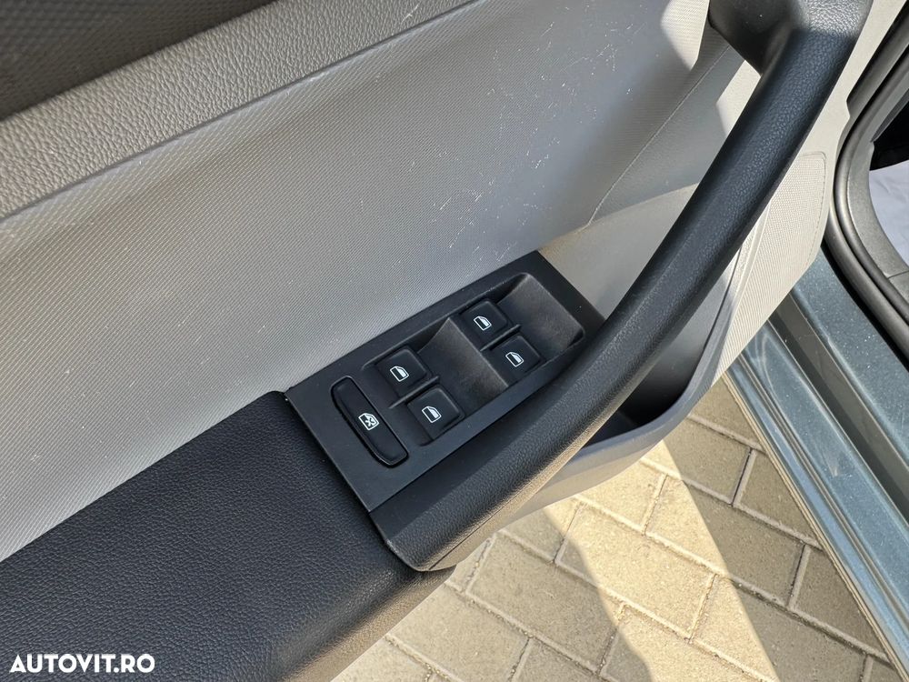 Skoda RAPID Spaceback 1.4 TSI DSG Drive Green tec - 20