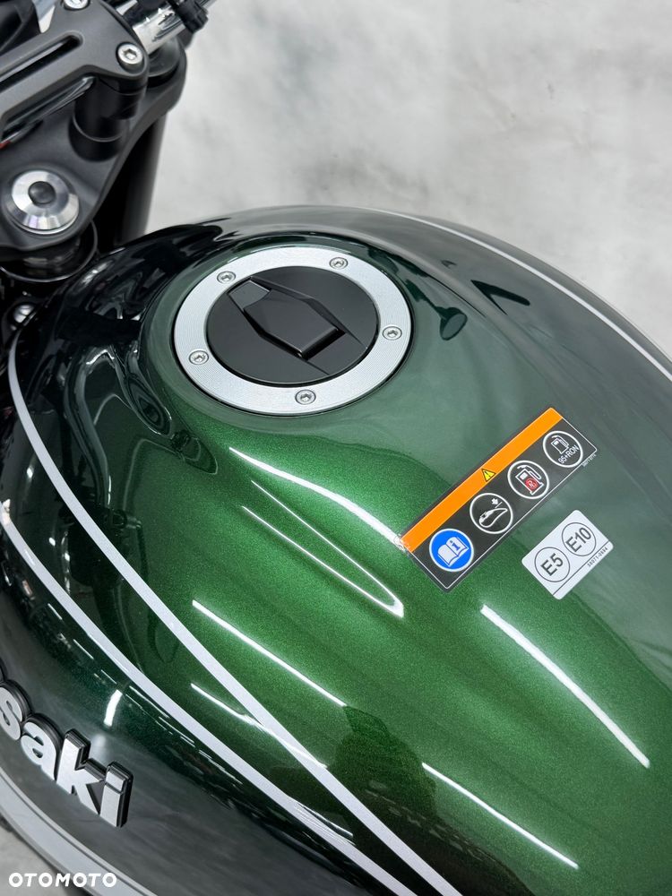 Kawasaki Z 900 RS - 22