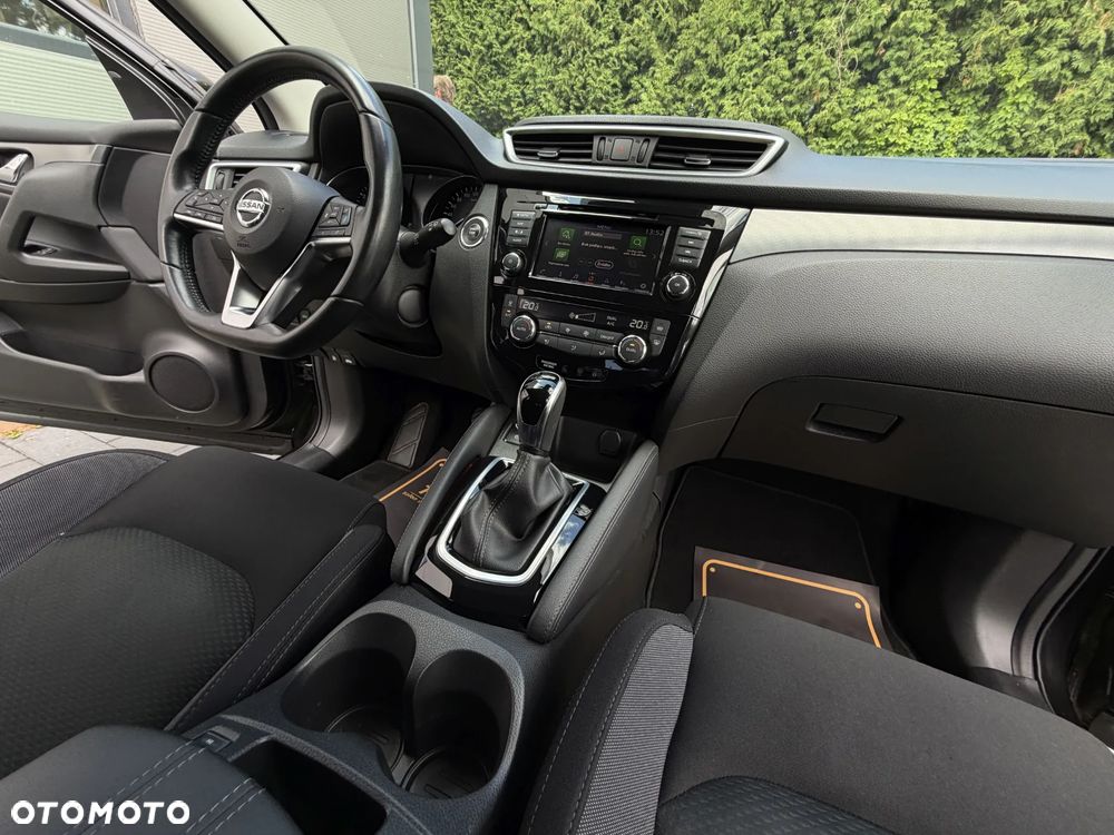 Nissan Qashqai 1.3 DIG-T DCT N-CONNECTA - 16