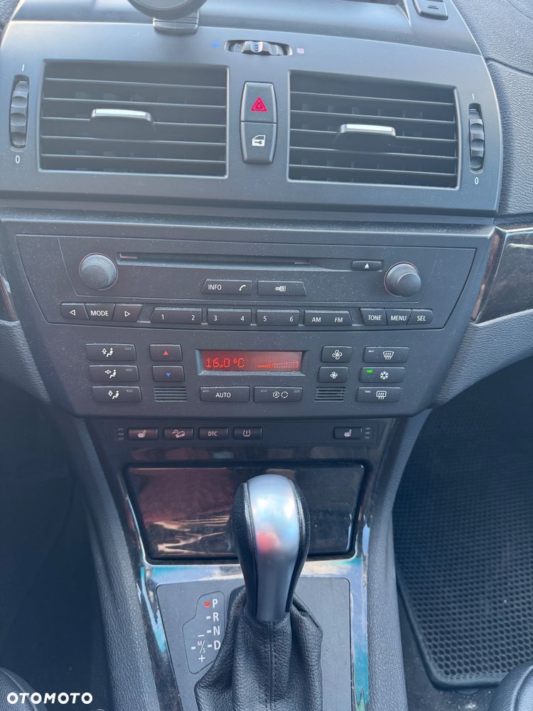 BMW X3 3.0si - 10