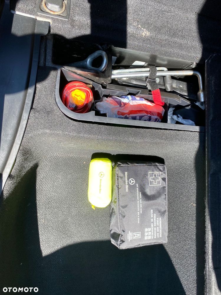 Mercedes-Benz Klasa E - 29