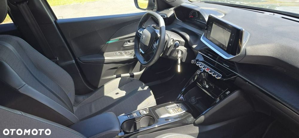 Peugeot 2008 - 9