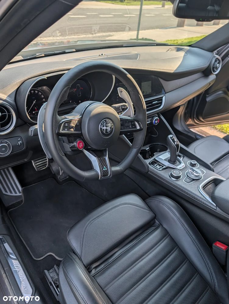 Alfa Romeo Giulia - 11