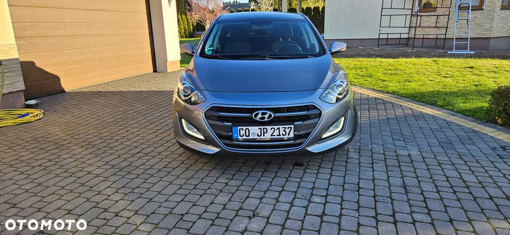 Hyundai i30 1.6 CRDi Fifa World Cup Edition - 2