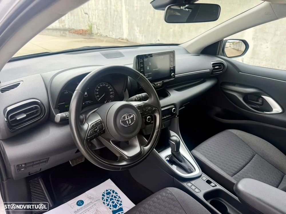 Toyota Yaris 1.5 HDF Comfort Plus - 9