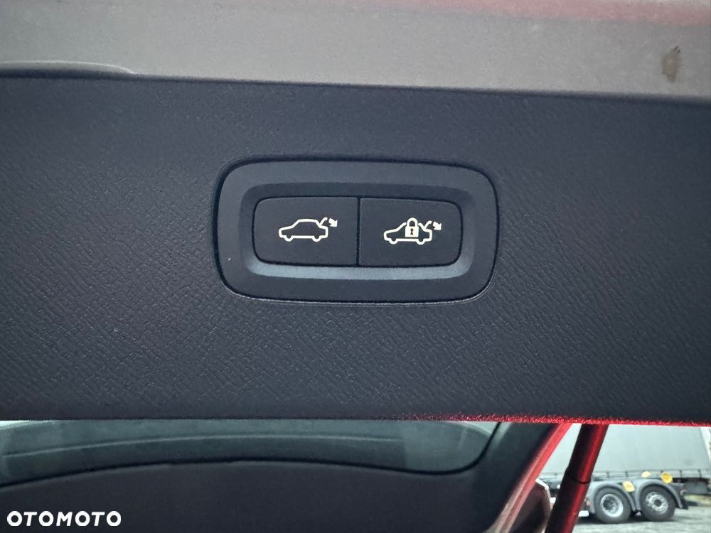 Volvo XC 90 - 24