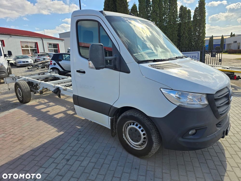 Mercedes-Benz Sprinter - 2