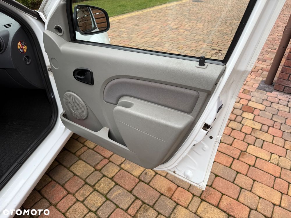 Dacia Logan 1.6 Ambiance - 28