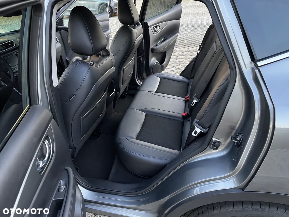 Nissan Qashqai 1.3 DIG-T Tekna - 10