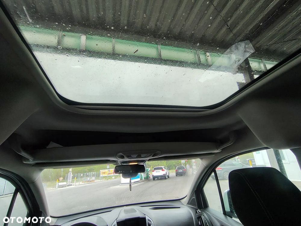 Ford Tourneo Connect 1.5 TDCi Titanium - 7