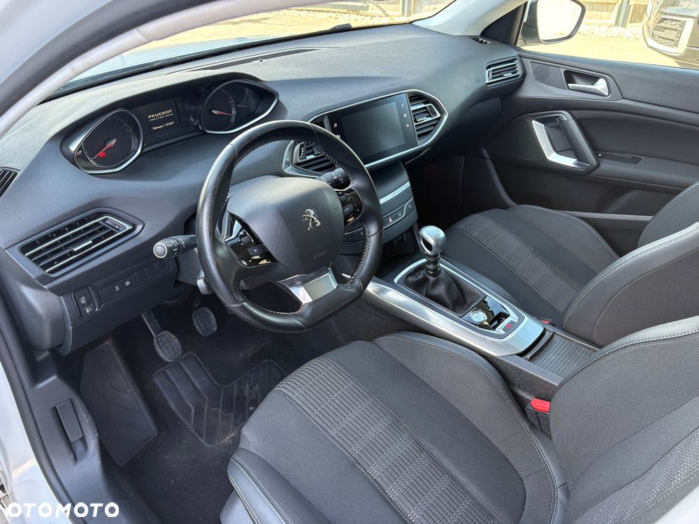 Peugeot 308 1.5 BlueHDi Allure Pack S&S - 24