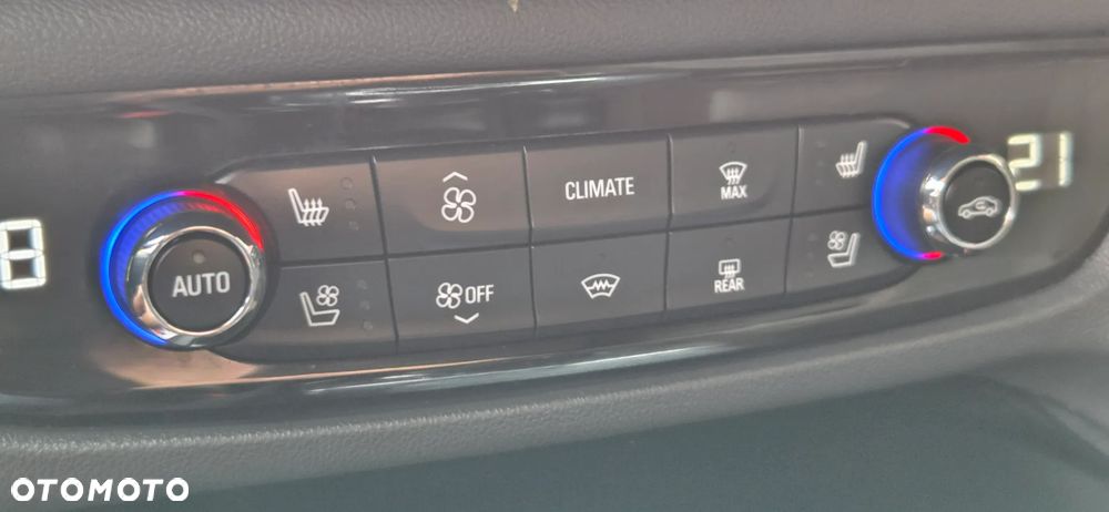 Opel Insignia 2.0 BiTrb D 4x4 Automatik Exclusive - 28