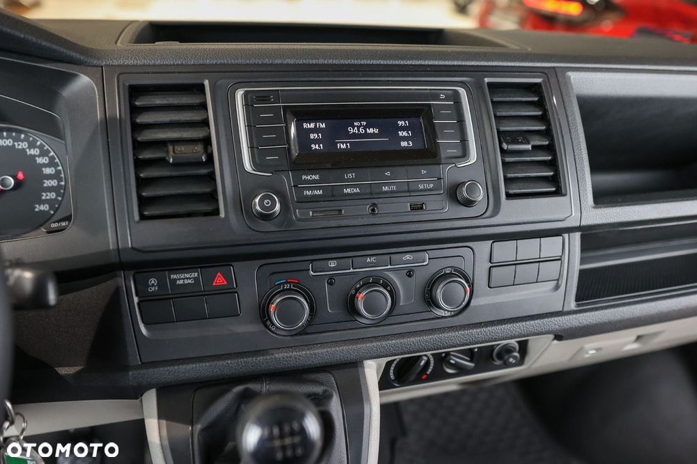 Volkswagen Transporter - 26