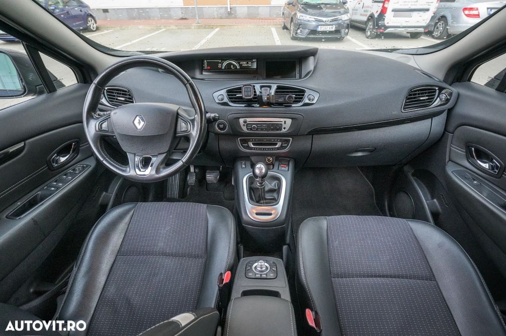 Renault Scenic - 12